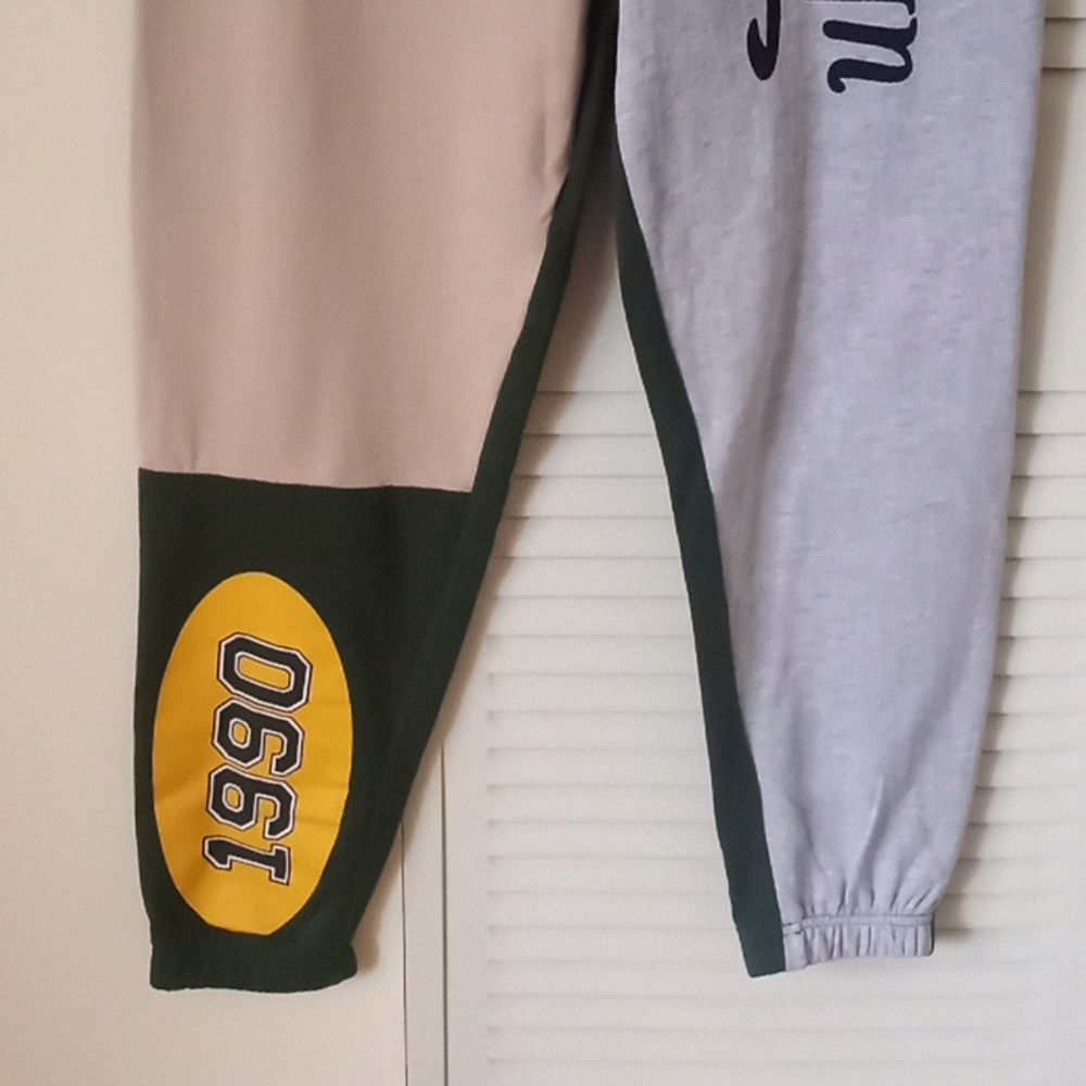 On Fire Color Block Sweatpants - Picture 4 of 6